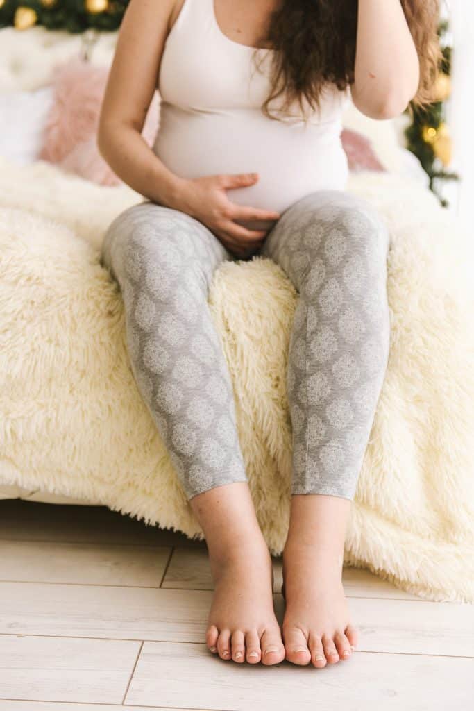 Wassereinlagerungen Schwangerschaft dicke Beine