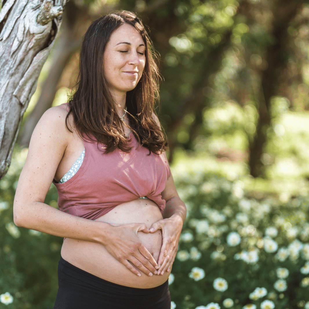 yoga in der schwangerschaft bindung babyconnectinh unbeschwerte geburt